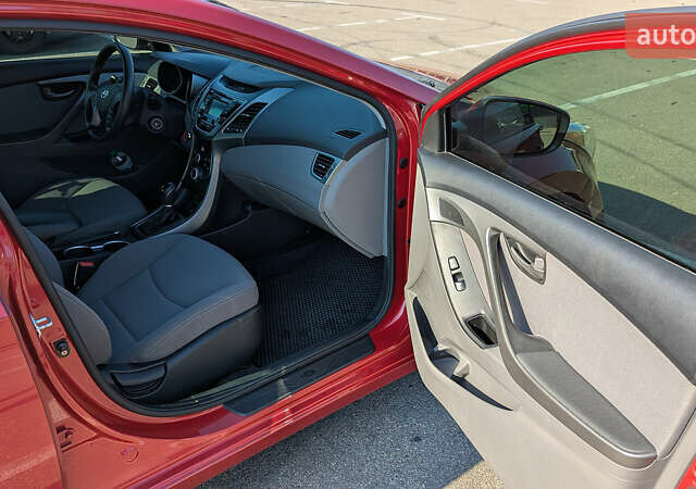 Красный Хендай Элантра, объемом двигателя 1.8 л и пробегом 214 тыс. км за 8400 $, фото 17 на Automoto.ua