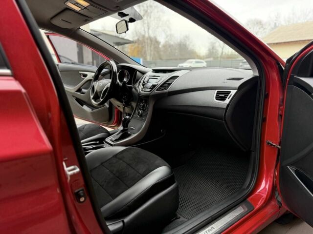 Красный Хендай Элантра, объемом двигателя 1.6 л и пробегом 190 тыс. км за 9700 $, фото 11 на Automoto.ua