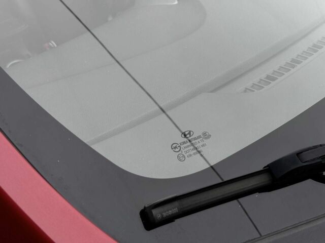 Красный Хендай Элантра, объемом двигателя 1.6 л и пробегом 190 тыс. км за 9700 $, фото 14 на Automoto.ua