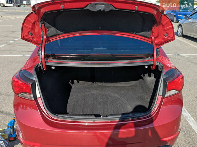 Красный Хендай Элантра, объемом двигателя 1.8 л и пробегом 214 тыс. км за 8400 $, фото 21 на Automoto.ua