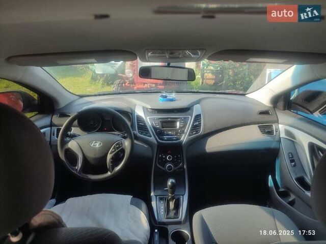 Красный Хендай Элантра, объемом двигателя 1.8 л и пробегом 250 тыс. км за 7399 $, фото 8 на Automoto.ua