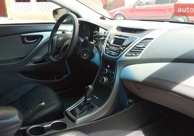 Червоний Хендай Елантра, об'ємом двигуна 1.8 л та пробігом 205 тис. км за 7500 $, фото 29 на Automoto.ua