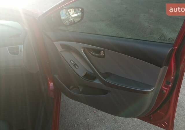 Червоний Хендай Елантра, об'ємом двигуна 1.8 л та пробігом 205 тис. км за 7500 $, фото 6 на Automoto.ua