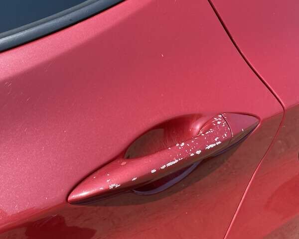 Красный Хендай Элантра, объемом двигателя 1.8 л и пробегом 300 тыс. км за 9500 $, фото 8 на Automoto.ua