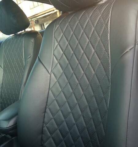 Червоний Хендай Елантра, об'ємом двигуна 1.8 л та пробігом 205 тис. км за 7500 $, фото 10 на Automoto.ua