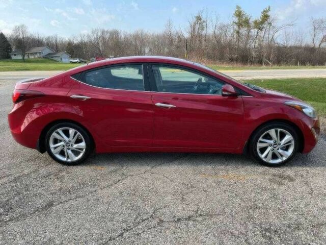 Красный Хендай Элантра, объемом двигателя 1.8 л и пробегом 67 тыс. км за 8000 $, фото 6 на Automoto.ua