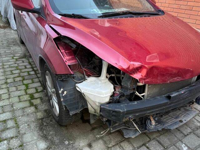 Красный Хендай Элантра, объемом двигателя 1.8 л и пробегом 150 тыс. км за 7900 $, фото 5 на Automoto.ua