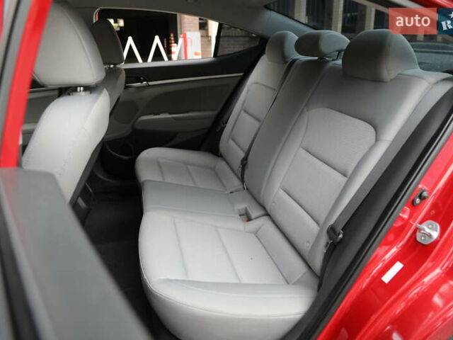 Хендай Элантра 2016 в Харькове на Automoto.ua Красный Хендай Элантра, объемом двигателя 2 л и пробегом 66 тыс. км за 11000 $, фото 7 на Automoto.ua