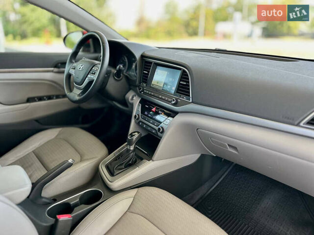 Хендай Элантра 2016 в Днепре (Днепропетровске) на Automoto.ua Красный Хендай Элантра, объемом двигателя 2 л и пробегом 184 тыс. км за 11599 $, фото 17 на Automoto.ua