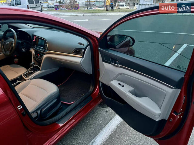 Красный Хендай Элантра, объемом двигателя 2 л и пробегом 182 тыс. км за 11500 $, фото 19 на Automoto.ua