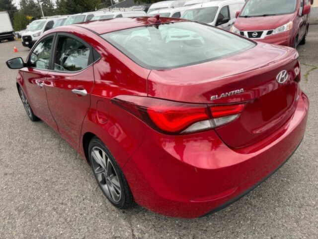 Красный Хендай Элантра, объемом двигателя 1.8 л и пробегом 80 тыс. км за 7200 $, фото 5 на Automoto.ua