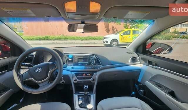 Червоний Хендай Елантра, об'ємом двигуна 2 л та пробігом 177 тис. км за 10000 $, фото 2 на Automoto.ua