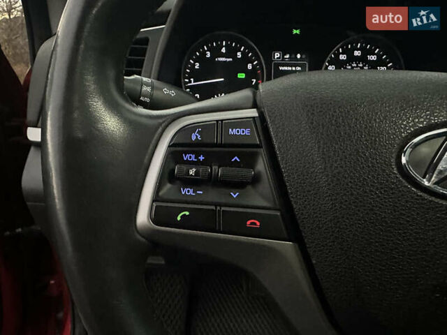 Красный Хендай Элантра, объемом двигателя 2 л и пробегом 85 тыс. км за 12000 $, фото 12 на Automoto.ua