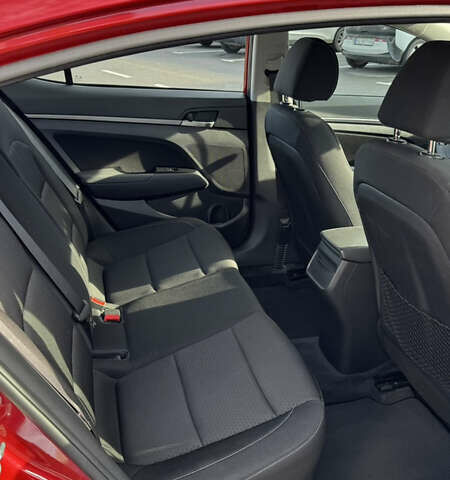 Хендай Элантра 2016 в Киеве на Automoto.ua Красный Хендай Элантра, объемом двигателя 2 л и пробегом 85 тыс. км за 12900 $, фото 21 на Automoto.ua