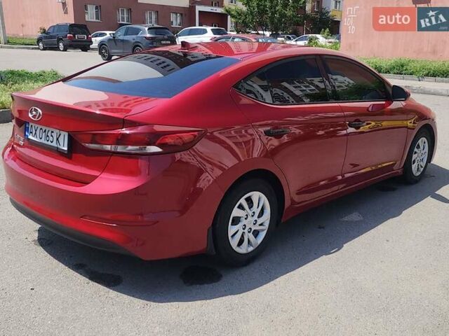 Червоний Хендай Елантра, об'ємом двигуна 2 л та пробігом 177 тис. км за 10000 $, фото 5 на Automoto.ua