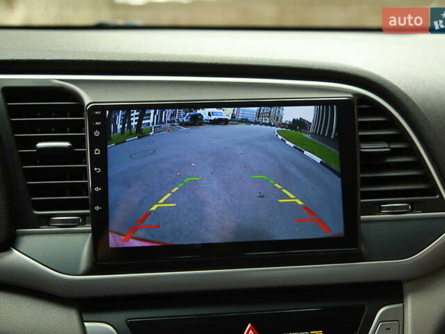 Хендай Элантра 2016 в Харькове на Automoto.ua Красный Хендай Элантра, объемом двигателя 2 л и пробегом 66 тыс. км за 11000 $, фото 15 на Automoto.ua