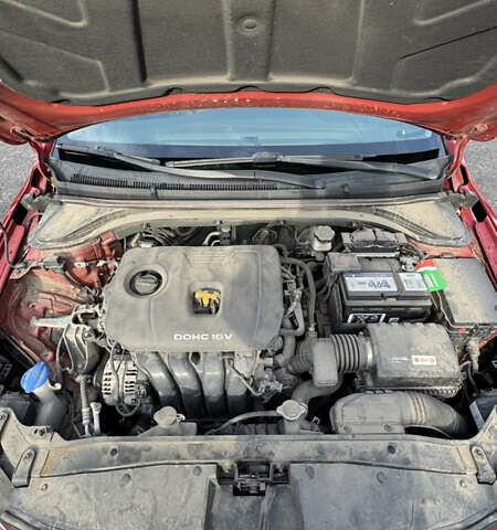 Хендай Элантра 2016 в Киеве на Automoto.ua Красный Хендай Элантра, объемом двигателя 2 л и пробегом 85 тыс. км за 12900 $, фото 33 на Automoto.ua