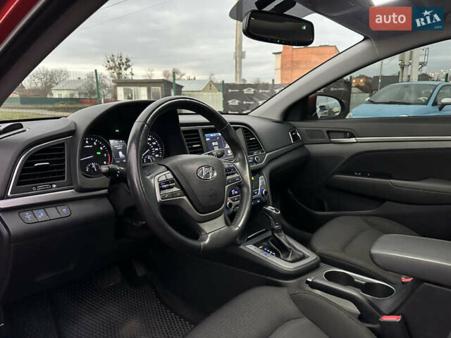 Красный Хендай Элантра, объемом двигателя 2 л и пробегом 85 тыс. км за 12000 $, фото 9 на Automoto.ua