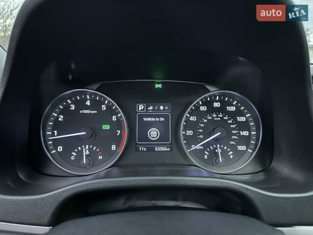 Красный Хендай Элантра, объемом двигателя 2 л и пробегом 85 тыс. км за 12000 $, фото 11 на Automoto.ua