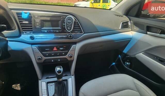 Червоний Хендай Елантра, об'ємом двигуна 2 л та пробігом 177 тис. км за 10000 $, фото 14 на Automoto.ua