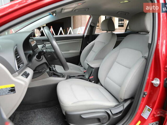 Хендай Элантра 2016 в Харькове на Automoto.ua Красный Хендай Элантра, объемом двигателя 2 л и пробегом 66 тыс. км за 11000 $, фото 6 на Automoto.ua