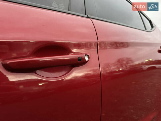 Красный Хендай Элантра, объемом двигателя 2 л и пробегом 85 тыс. км за 12000 $, фото 7 на Automoto.ua