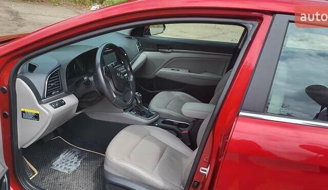 Красный Хендай Элантра, объемом двигателя 2 л и пробегом 69 тыс. км за 12000 $, фото 4 на Automoto.ua