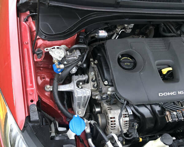 Червоний Хендай Елантра, об'ємом двигуна 2 л та пробігом 156 тис. км за 10999 $, фото 32 на Automoto.ua