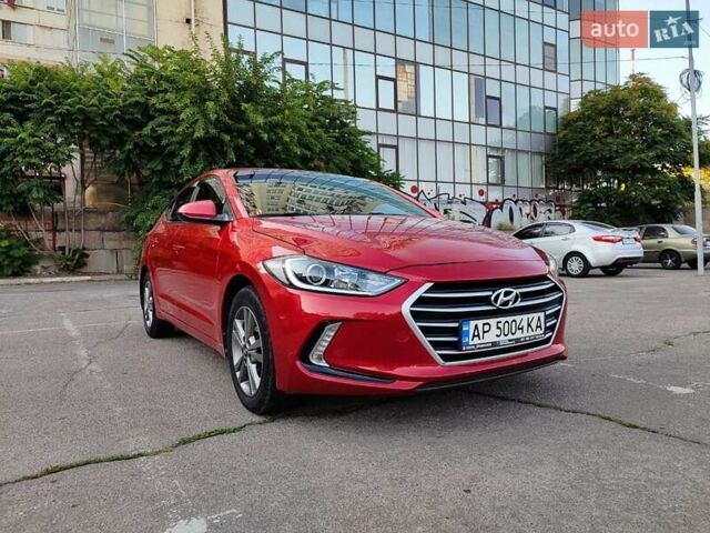 Красный Хендай Элантра, объемом двигателя 2 л и пробегом 112 тыс. км за 12600 $, фото 4 на Automoto.ua