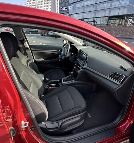 Хендай Элантра 2016 в Киеве на Automoto.ua Красный Хендай Элантра, объемом двигателя 2 л и пробегом 85 тыс. км за 12900 $, фото 18 на Automoto.ua