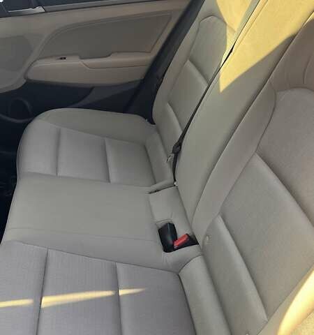 Червоний Хендай Елантра, об'ємом двигуна 2 л та пробігом 75 тис. км за 14499 $, фото 7 на Automoto.ua