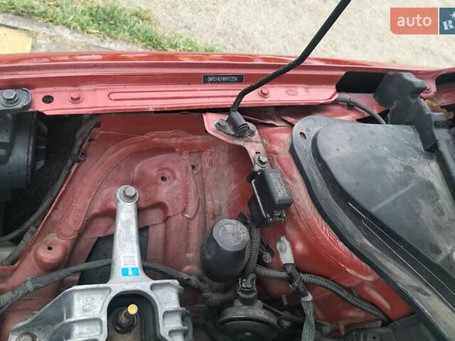 Красный Хендай Элантра, объемом двигателя 2 л и пробегом 196 тыс. км за 9200 $, фото 14 на Automoto.ua