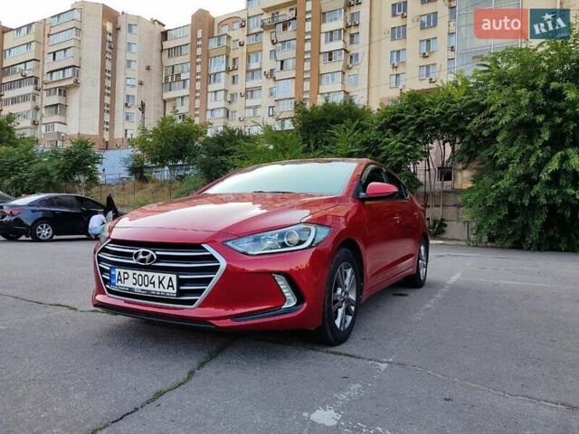Красный Хендай Элантра, объемом двигателя 2 л и пробегом 112 тыс. км за 12600 $, фото 2 на Automoto.ua