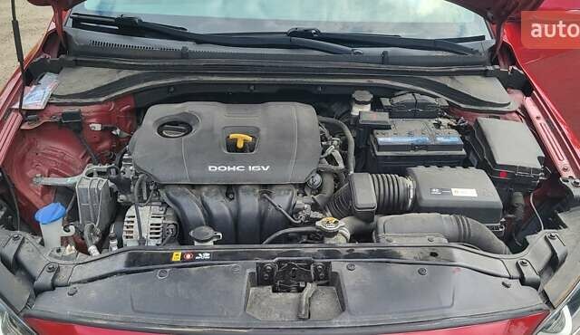 Красный Хендай Элантра, объемом двигателя 2 л и пробегом 69 тыс. км за 12000 $, фото 11 на Automoto.ua