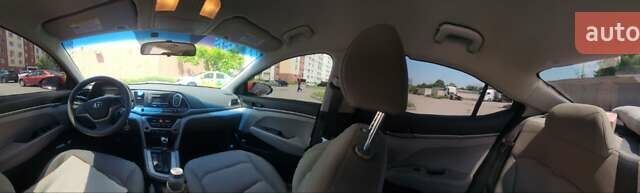 Червоний Хендай Елантра, об'ємом двигуна 2 л та пробігом 177 тис. км за 10000 $, фото 6 на Automoto.ua