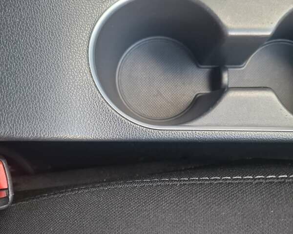 Червоний Хендай Елантра, об'ємом двигуна 2 л та пробігом 57 тис. км за 16300 $, фото 14 на Automoto.ua