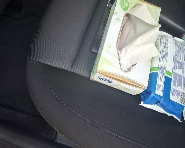 Червоний Хендай Елантра, об'ємом двигуна 2 л та пробігом 57 тис. км за 16300 $, фото 26 на Automoto.ua