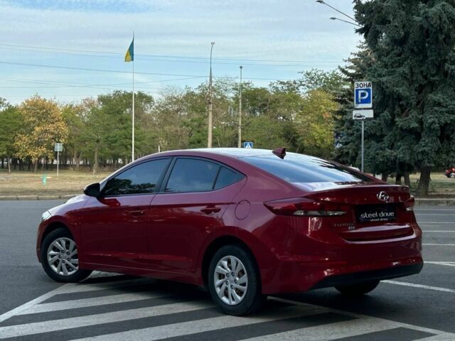 Червоний Хендай Елантра, об'ємом двигуна 2 л та пробігом 160 тис. км за 11300 $, фото 3 на Automoto.ua