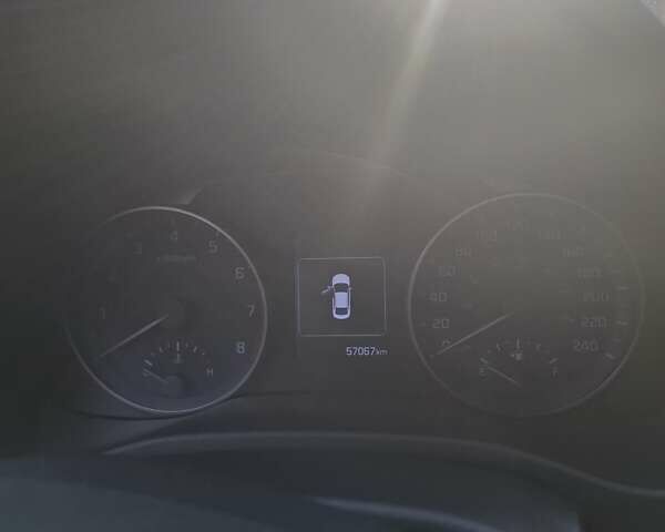 Червоний Хендай Елантра, об'ємом двигуна 2 л та пробігом 57 тис. км за 16300 $, фото 37 на Automoto.ua