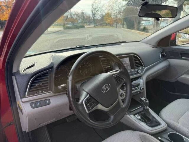 Красный Хендай Элантра, объемом двигателя 2 л и пробегом 99 тыс. км за 5900 $, фото 8 на Automoto.ua