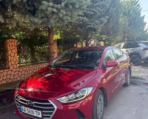 Красный Хендай Элантра, объемом двигателя 1.59 л и пробегом 109 тыс. км за 11900 $, фото 3 на Automoto.ua