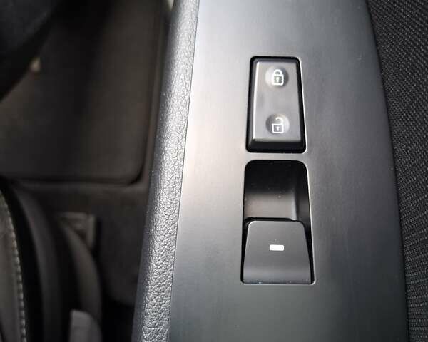 Червоний Хендай Елантра, об'ємом двигуна 2 л та пробігом 57 тис. км за 16300 $, фото 34 на Automoto.ua