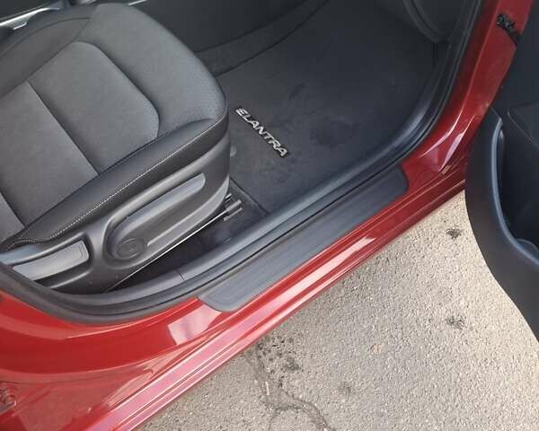 Червоний Хендай Елантра, об'ємом двигуна 2 л та пробігом 57 тис. км за 16300 $, фото 5 на Automoto.ua