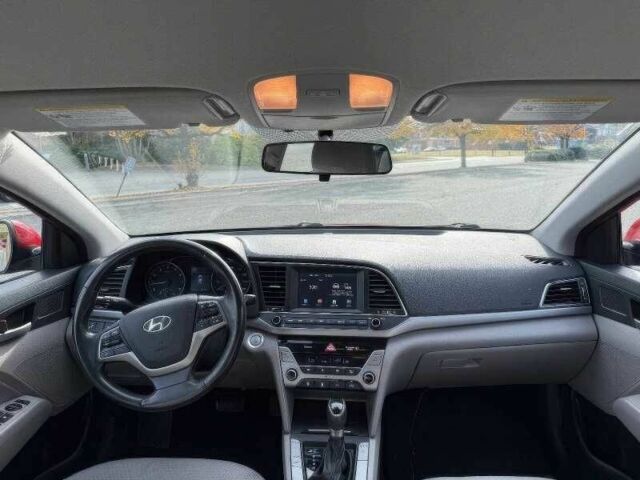 Красный Хендай Элантра, объемом двигателя 2 л и пробегом 99 тыс. км за 5900 $, фото 10 на Automoto.ua