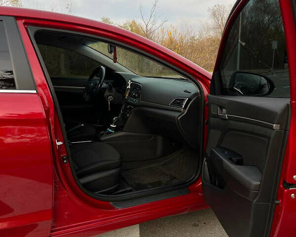 Красный Хендай Элантра, объемом двигателя 1.59 л и пробегом 124 тыс. км за 13500 $, фото 15 на Automoto.ua