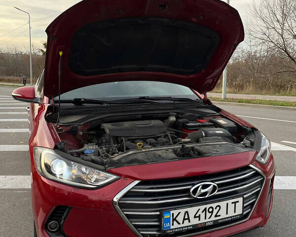 Красный Хендай Элантра, объемом двигателя 1.59 л и пробегом 124 тыс. км за 13500 $, фото 5 на Automoto.ua