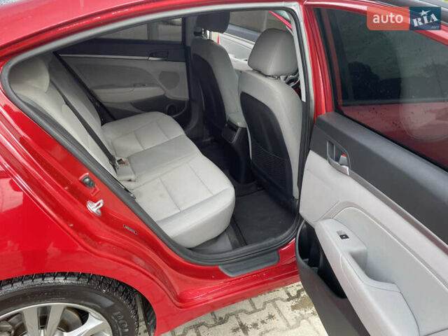 Хендай Элантра 2018 в Киеве на Automoto.ua Красный Хендай Элантра, объемом двигателя 2 л и пробегом 105 тыс. км за 13000 $, фото 6 на Automoto.ua