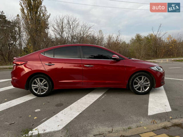 Красный Хендай Элантра, объемом двигателя 1.59 л и пробегом 124 тыс. км за 13500 $, фото 2 на Automoto.ua