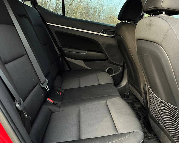 Красный Хендай Элантра, объемом двигателя 1.59 л и пробегом 124 тыс. км за 13500 $, фото 19 на Automoto.ua