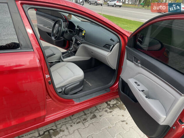 Хендай Элантра 2018 в Киеве на Automoto.ua Красный Хендай Элантра, объемом двигателя 2 л и пробегом 105 тыс. км за 13000 $, фото 5 на Automoto.ua